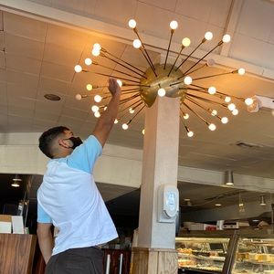 Meet your Posher, Laythan